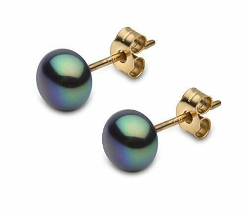 a pair of cultured fresh water pearl studs 3101908