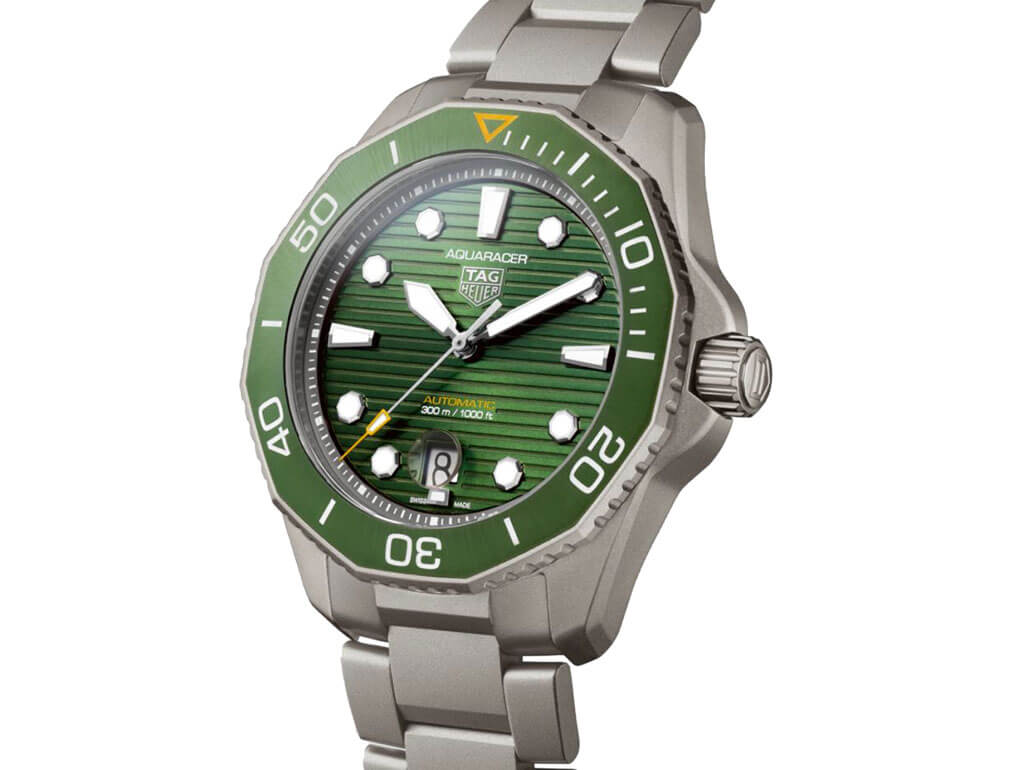 tag heuer titanium aquaracer watch on bracelet green dial and bezel wbp208bbf0631Zucj