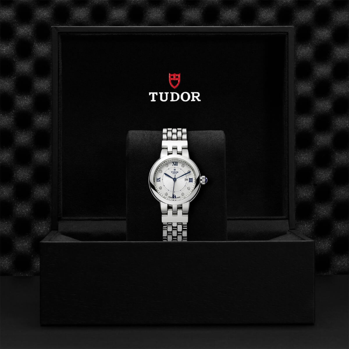 tudor clair de rose 30mm with white dial on steel bracelet m35500 0004F1Ko